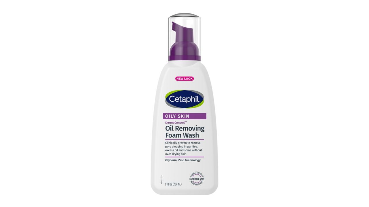 Best Face Cleansers for Oily Skin X Cetaphil DermaControl Oil Removing Foam Wash