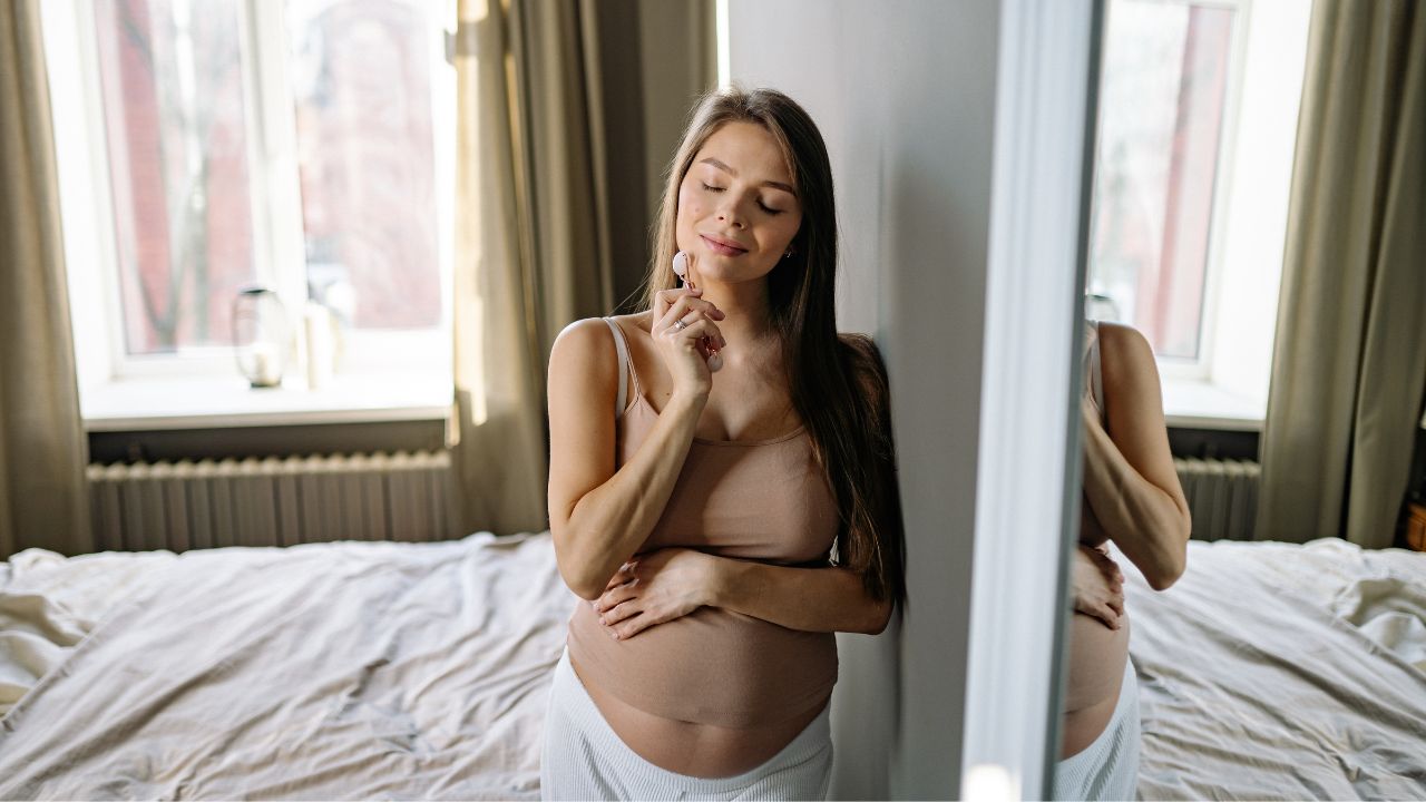 Skincare & Ingredients To Avoid During Pregnancy and Safe Alternatives